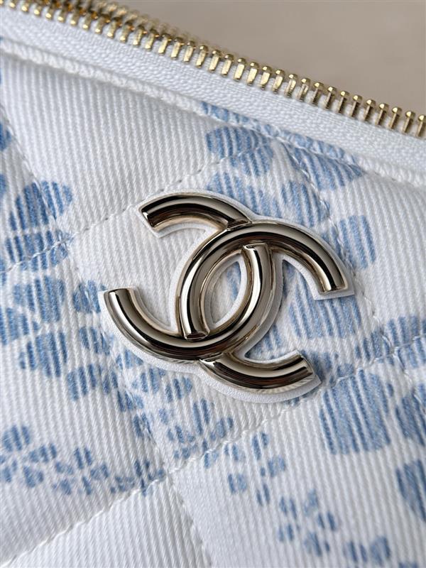 2026127214756507 800